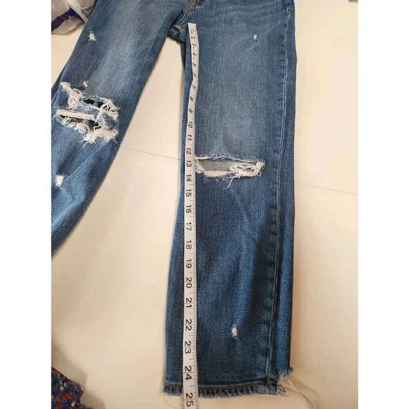 Abercrombie & Fitch The Mom High Rise Size 25 Distressed - Picture 7 of 7